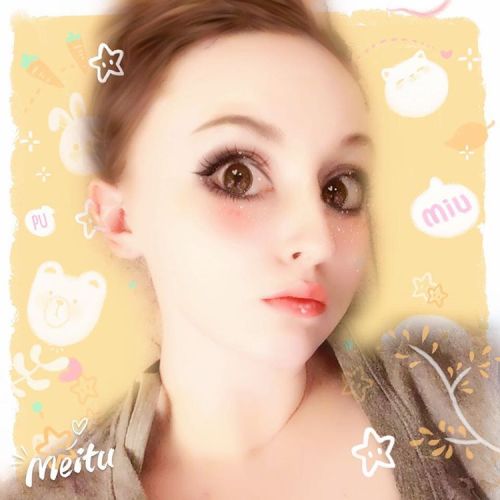 I&rsquo;m a alien doll! I have no chin haha. Ok I&rsquo;ll stop with these app photos. I am disappoi