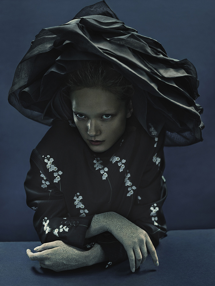 fromobscuretodemure:  Yumi Lambert by Rory Payne for Exit F/W 2014-15. Fashion editor: