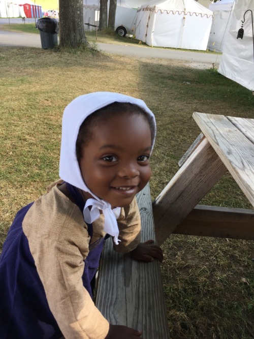 iphotographlove:So one of our friends in the SCA is doing a demo at the East Coast Black Age of Comi