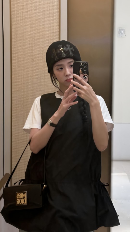 Jisoo ( Blackpink )