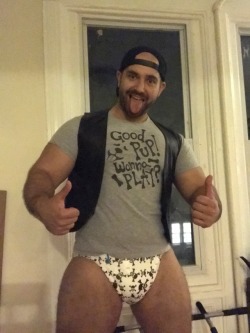 kinkpupslayer:  Hey diaper lovers. Here is