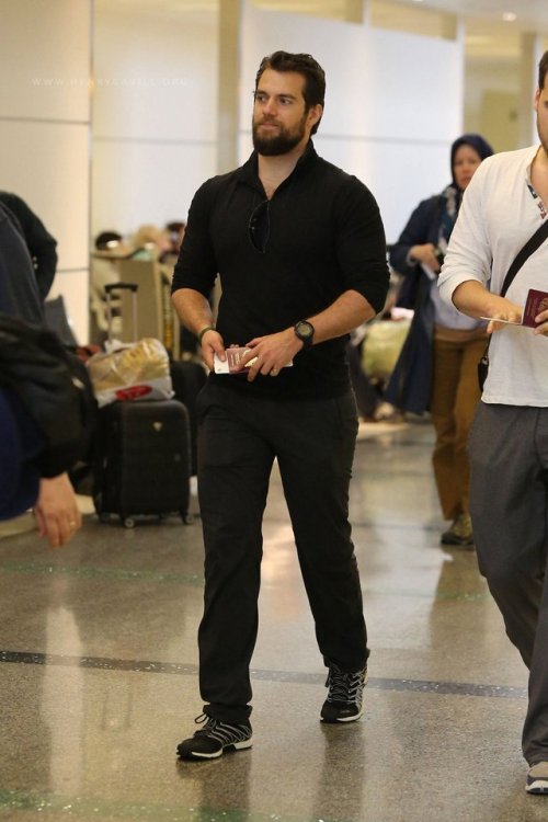 sweetjames: He looked so God damn good here 😍😍😍