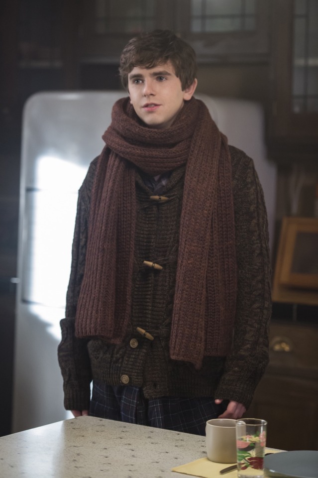 Freddie Highmore 83745f05f027cb1fdd79becc2ac42491febcc9b3