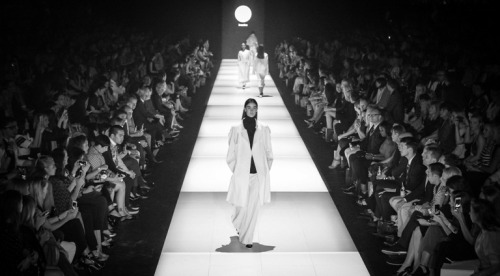 visitmelbourne-nz:  Lights are on, catwalk is glowing, models are ready… set… go. The 2016 Virgin Australia Melbourne Fashion Festival will bring you a glimpse of Australia’s best designers under one roof. Be there to see Autumn’s hottest trends.