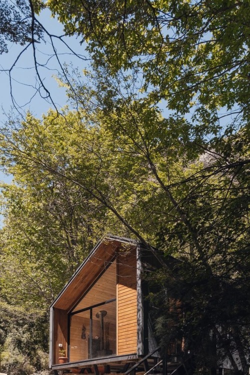 prefabnsmallhomes: PV Cabin, Pinto, Chile by Lorena Troncoso-Valencia