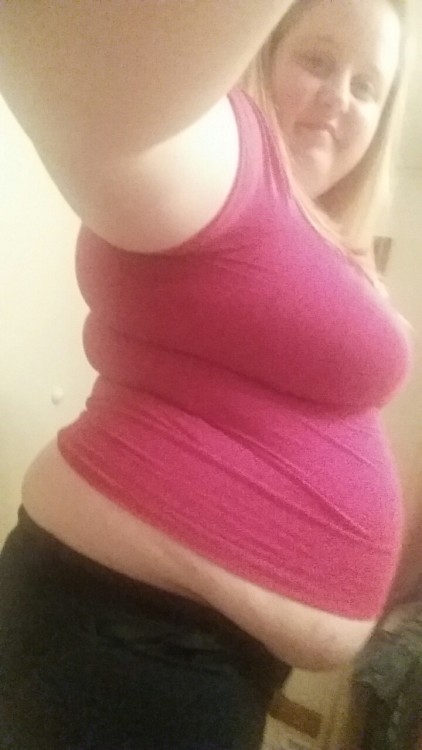 sexyxchubs:  I’m back and bigger than ever! Do you guys remember this shirt? I seem to remember it being a little bigger a few months ago. It can’t be that I’m 298, 2 pounds away from the big 300. This weekend I’ll be binging nonstop to get there.