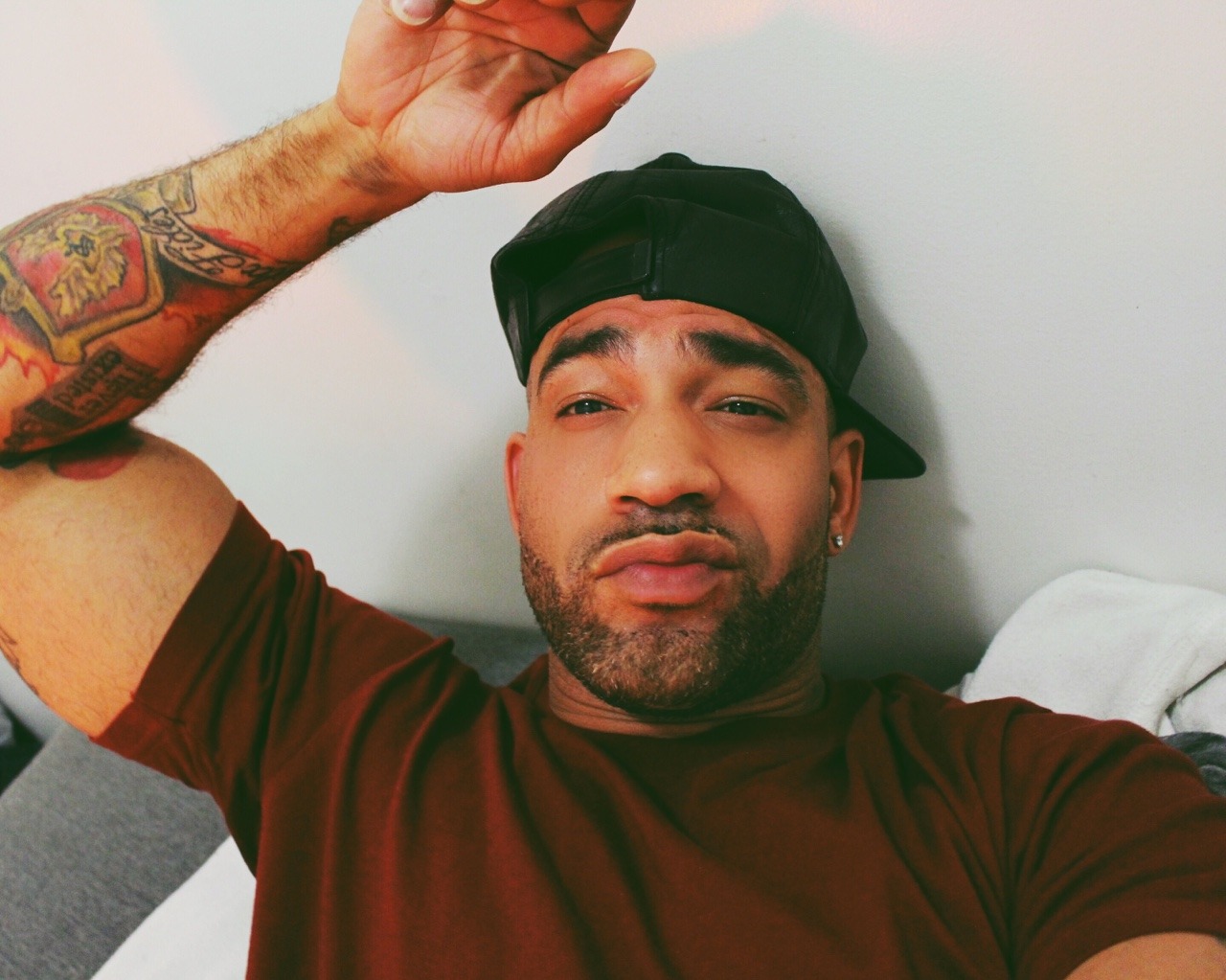 inadvertentlee:  This will have to do until I get out this barber chair IG: inadvertentlee