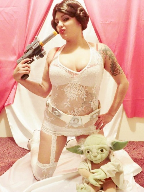 annakavader66:  My version of Leia 