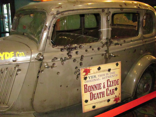 luciferlaughs: Bonnie and Clyde’s bullet-riddled porn pictures