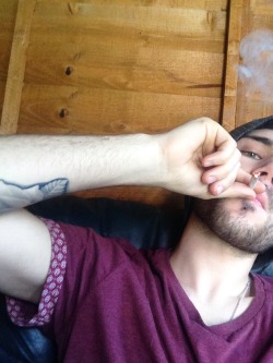 amazedher:  Smoking up