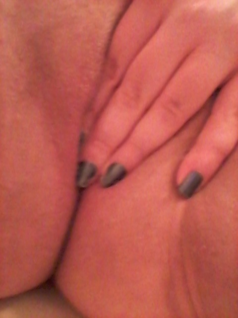 acidkittiegoddess:  tgdkink:  acidkittiegoddess:  3 am shower play time. ♥♥♥  clean and dirty   Always ;)♥  Mmm. Looks like good eating to me