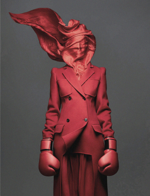 voguelovesme:  Amanda Wellsh photographed by Ishi and styled by Marije Goekoop for Vogue Netherlands December 2014 
