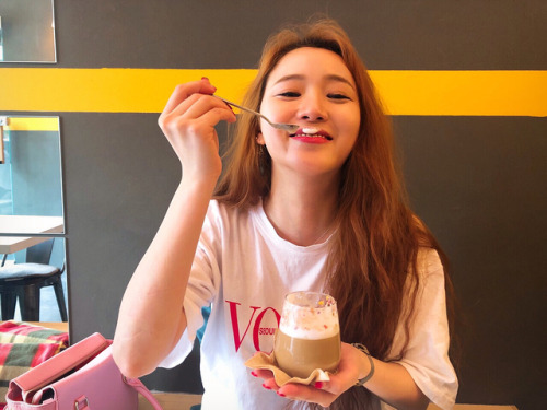 sojung.lc: #카푸치노 ❤️ 셀프거품