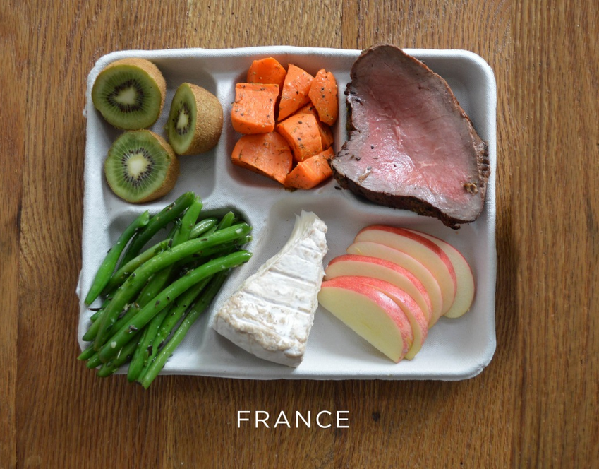 the-cheeseburger-has-spoken:  thisheart0fmine:  kateoplis:  School lunches worldwide