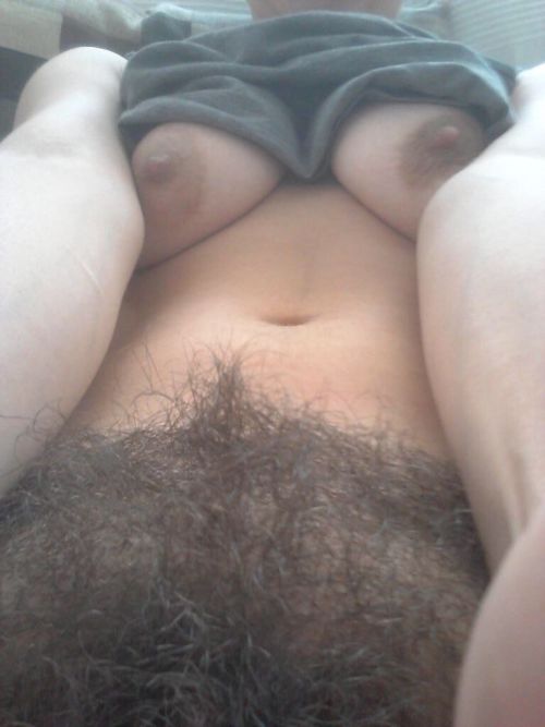 cat-couture123:  More hairy girl on http://cat-couture123.tumblr.com   Perfect bush