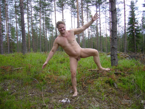 XXX Naked in a finnish forest looks like you photo