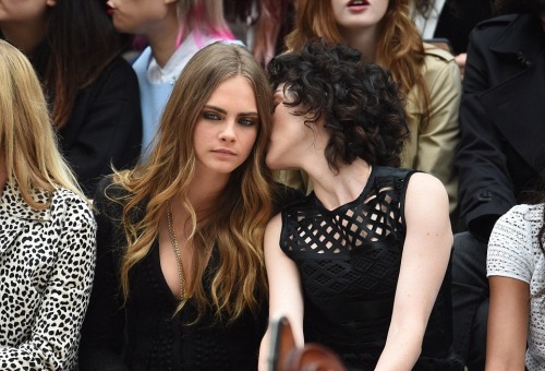 fuckyeahdelevingne: September 21st - Burberry Show Front Row