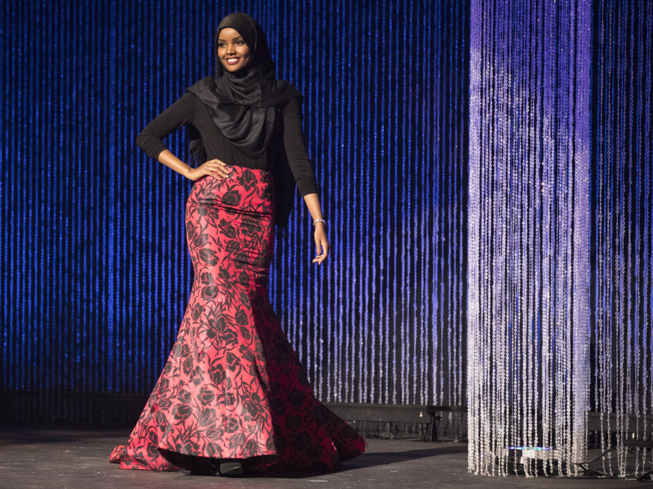 bi-est-witch-of-middleearth:  ghettablasta:    Somali-American teen makes semifinals