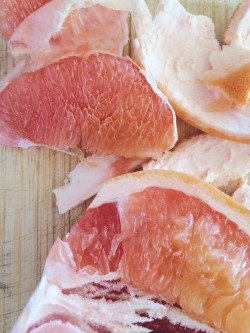 hausofsoul:  Grapefruit is so pretty 