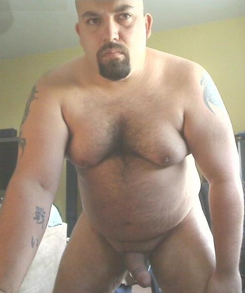 naughtyjustlikeyou:  abear76 a.k.a. beardawg76  1/2