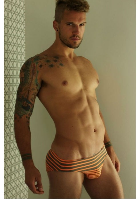 gryphknight:  Parker Hurley — DNA Mag 