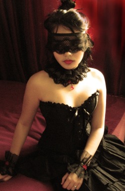 Steinerkd:  Follower Request Theme Variation: (Lace) Masks &Amp;Amp; Red Lips 