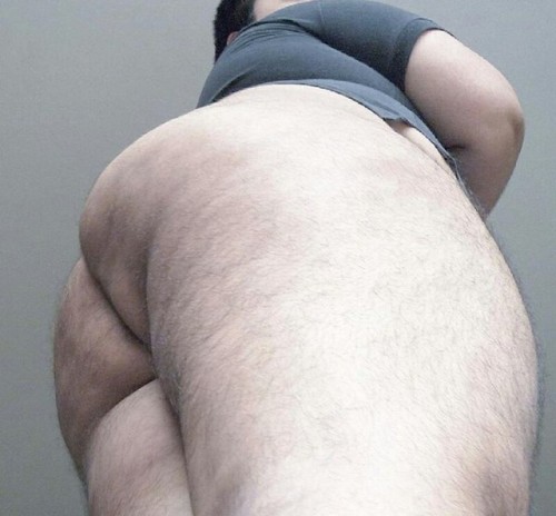 6cubchubbigmeat: chaserandchubby: Rico culo de chubby Yes baby mmmmmmmm