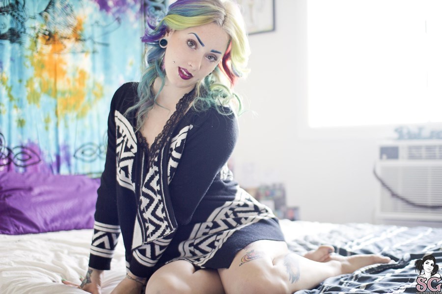 tattooedwomenarebeautiful:  Modèle: Kali