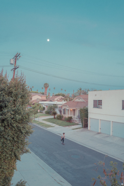 archatlas: Angels In the words of the artist Franck Bohbot: “Almost everyone has some idea of what Los Angeles is, even if they’ve never been there. Home to Hollywood, the city churns out myth after American myth. Some see the city as a necessary