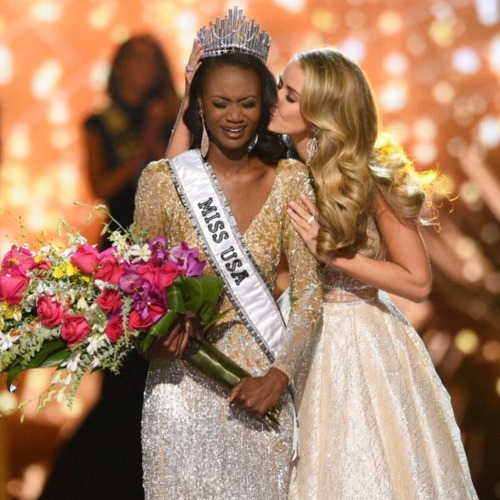 kimreesesdaughter:  chasingcoco:  the new Miss USA is Deshauna Barber, a stunningly beautiful black woman from DC, and she won on Dark Skin Appreciation Day! I love!  @kimreesesdaughter  It’s official. Today was perfect. Happy Dark Skin Appreciation