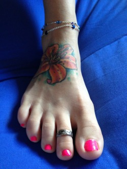 babydolls-feet:  Toe ring