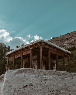 aabbiidd:   Old House Gulmit is believed to be over 350 years old. The  traditional house stands as a symbol of the ancient Wakhi culture. The  house has now been turned into a carpet weaving center where women  artisans make beautiful carpets from goat,