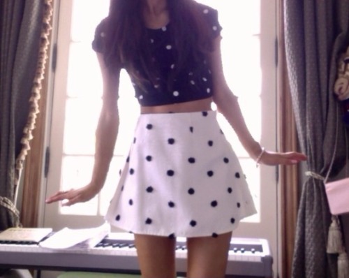 adventurer-in-dreamland:  Ariana Grande has the perfect body. End of story. 