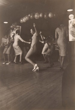 calumet412:  Dance Party, 1960, Chicago. Lee Balterman 