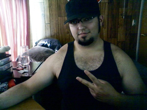 fierceisnotenough:  whererainbowsandnerdsmeet:  xerovoltage:  So fuck it Heres a throwback thursday i believe this is my 2nd time participating. 2010, man i Loved living in that room! it was a blast.  lol i’m only down 100 lbs from last october, i