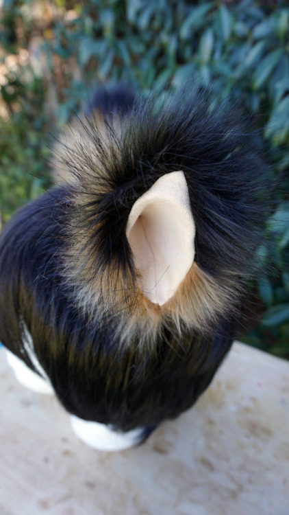  Cat/Fox Headband Ears Brown wolf ears with black tips, a very popular combo recently. ♥ See somethi