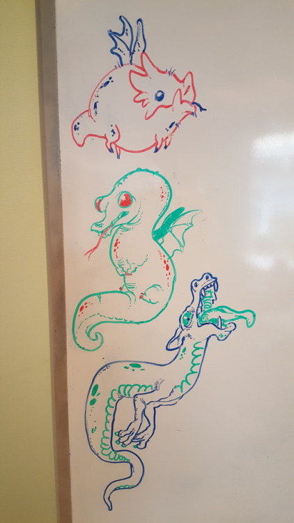 rattyarts:Oh yeah, I forgot, here’s some whiteboard dragons