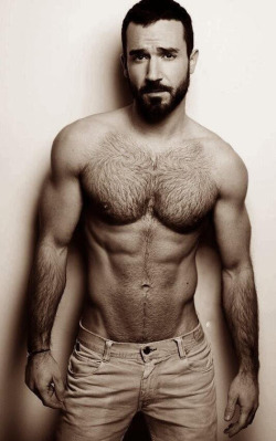 Fur, Tats, Leather and Scruff...