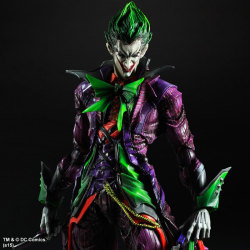 Frikipobreyantojado:  Figuras Play Arts De Harley Quinn Y El Joker Diseñadas Por