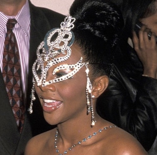 yakihair:Favorite Lil Kim head pieces: 1998 Soul Train Lady of Soul Awards/ 1999 Vogue Fashion Award