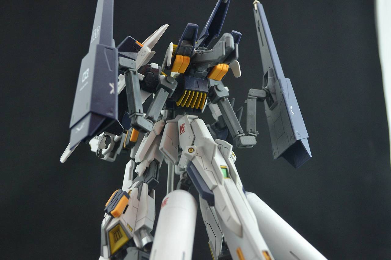 mechworks-uwu:  FINALLY IM DONEEE,Finally i get to take some clear shots of my HG