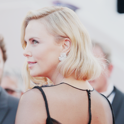 Charlize Theron icons if you use it on twitter give credit to shannxnleto