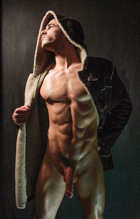 hungdownunder:  For more hot guys, follow me at:http://hungdownunder.tumblr.com/