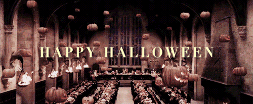 moonilupin:A thousand live bats fluttered from the walls and ceiling while a thousand more swooped o