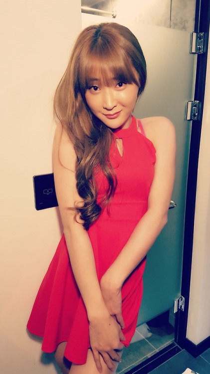 shemalenana-shemale:  셀카가아닌 사진을 오랜만에 찍어보니 이렇게 어색할수가ㅎㅎ  귀엽다잉ㅎㅎ  ㅇ ㅍ 문 의 ◈only 까카오 SKBE ◈  Republic of Korea, Shemale NANA :)  Korea’s best sexy cutie SHEMALE NANA  韓国最高のベストセクシーなキューティー