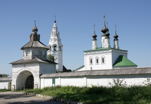 thebeautyofrussia:Suzdal, Russiaby Nikolai Krolyof