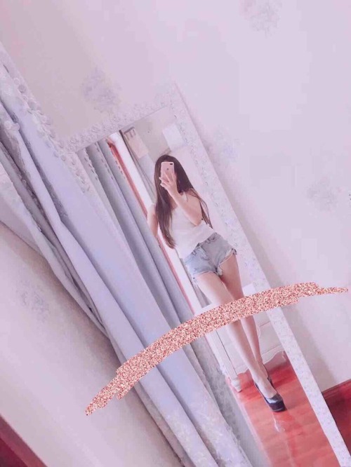 sexy-k-itty: 放假咯vx：xiannvjiang622