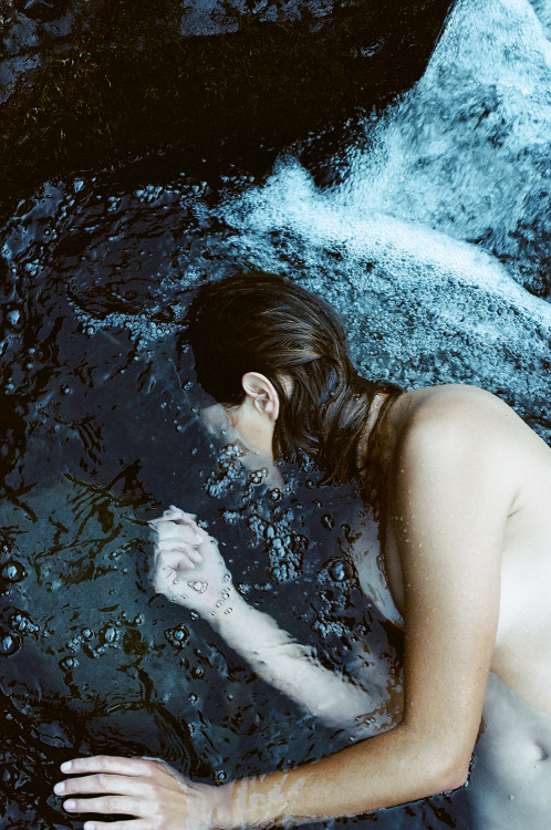 ransomltd:  Lauren in the river. Testing and portrait studies. Shot on Kodak Portra 160 using a Leica M2. 