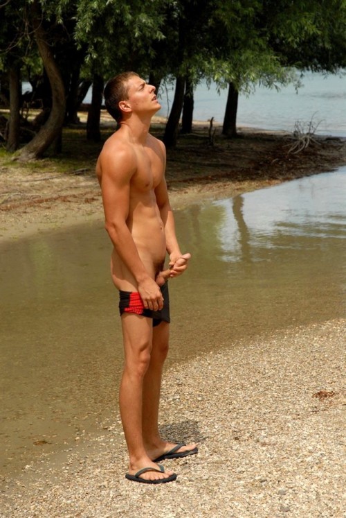 malestrippersunlimited:  [via Male Strippers Unlimited.com] 