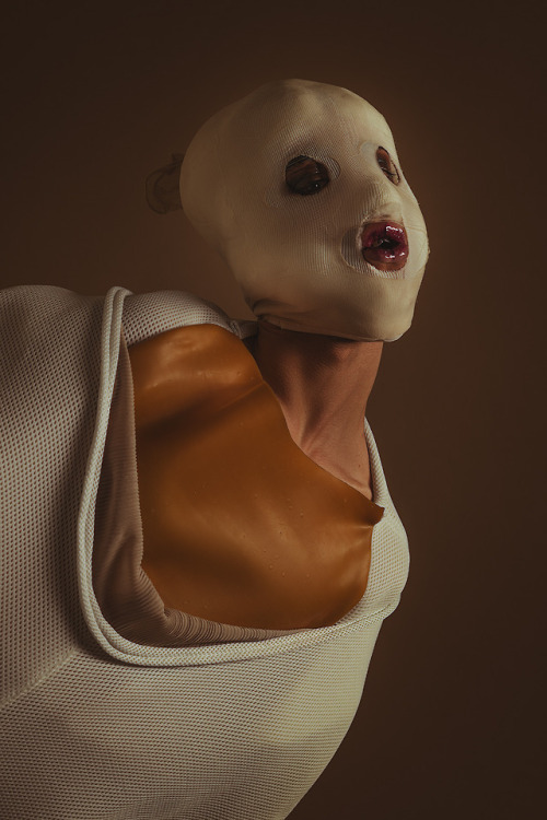 lucilfere: by Gonzalo Resti  Behance Instagram 
